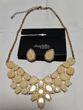 Brand NEW Charlotte Russe Gold-Tone Stone Necklace & Earrings